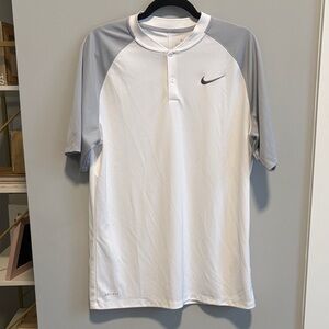 Nike Men's White and Gray Casual Shirt